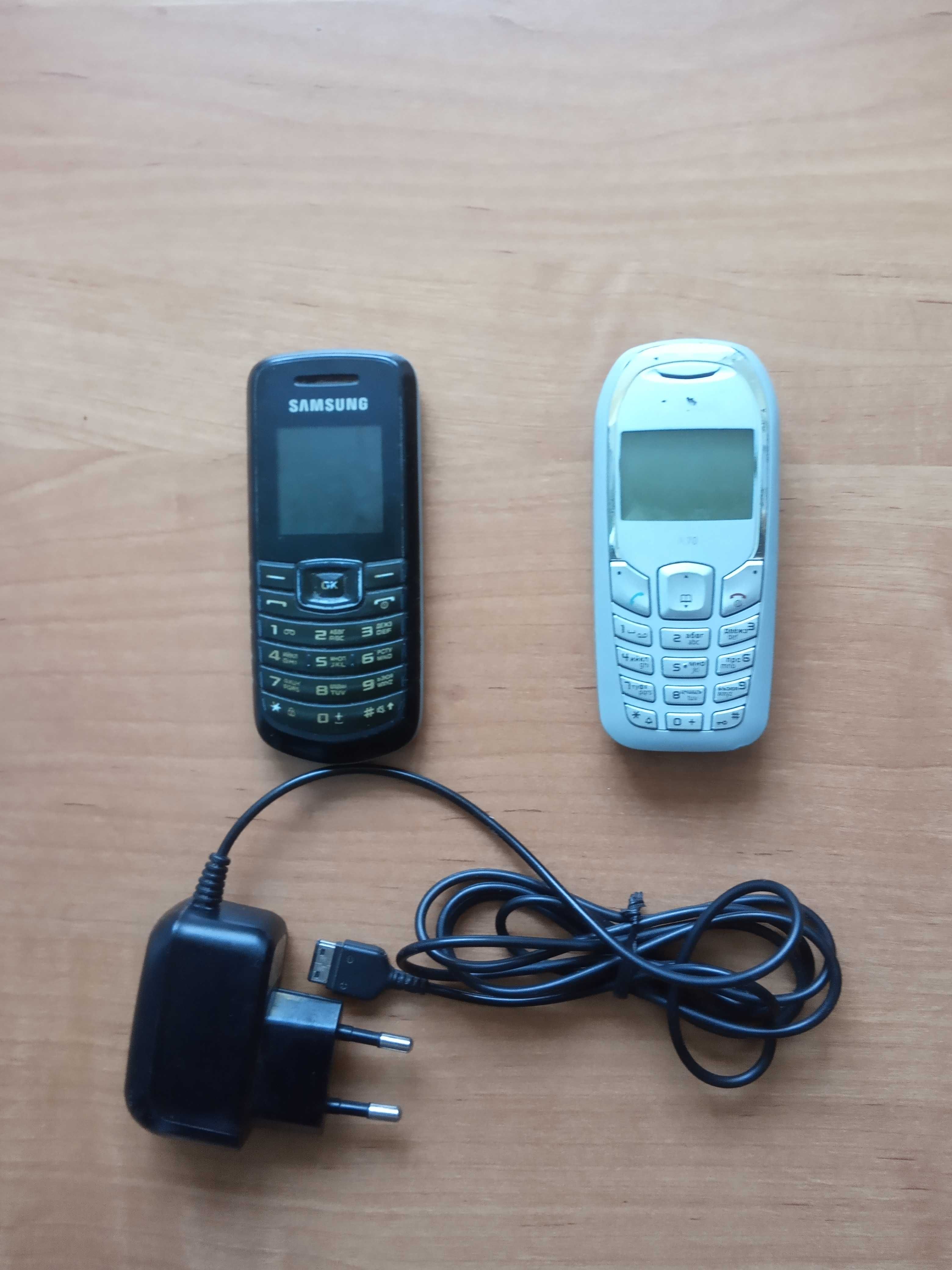 Мобільні телефони Samsung GT-E1080 і Siemens A70