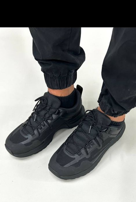 Премиальные кроссовки DECKERS X LAB