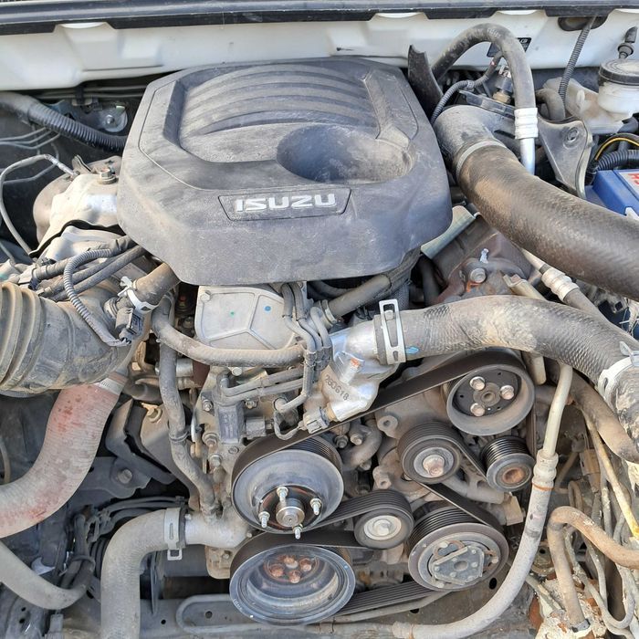 Isuzu d-max II silnik 1,9  2019 rok stan bardzo dobry mały przebieg