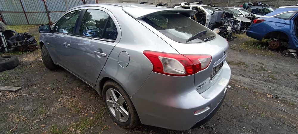 mitsubishi lancer 1.8 4b10 140 km sportback x A31 samochód na części