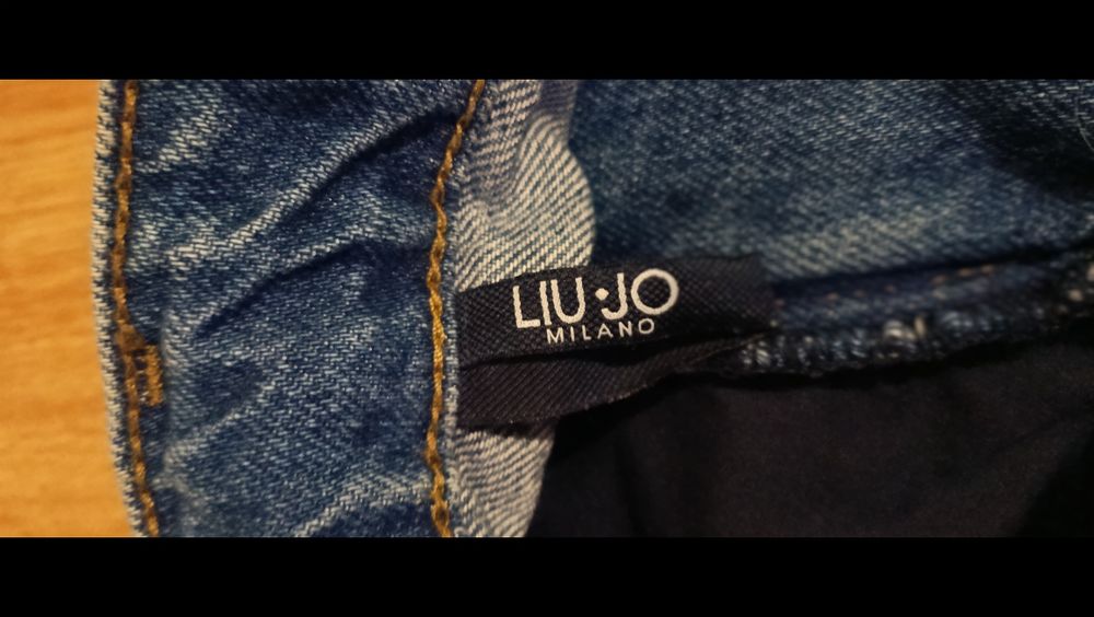 Продам джинсы Liu-jo