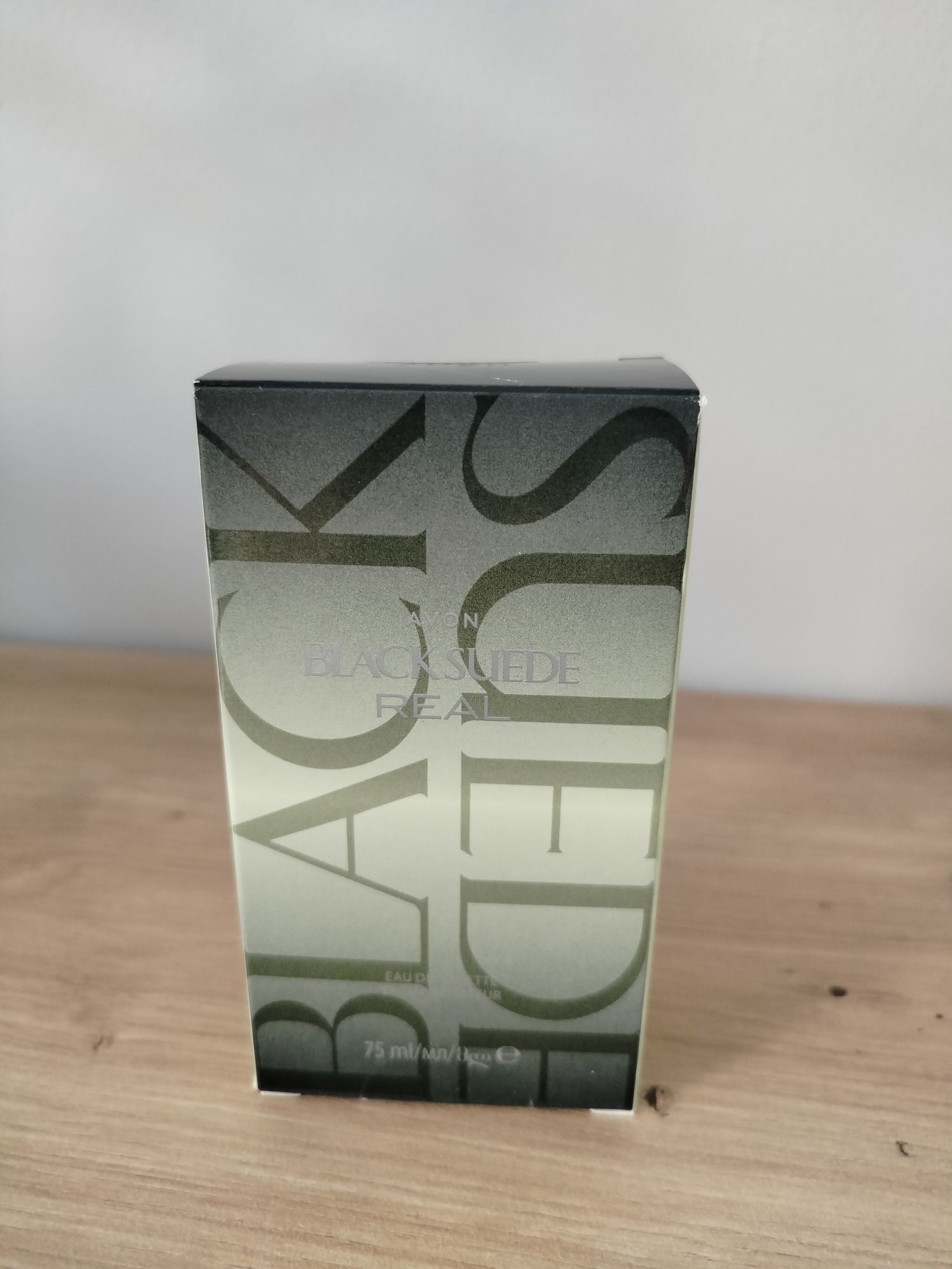 Perfumy Black Suede Real Avon