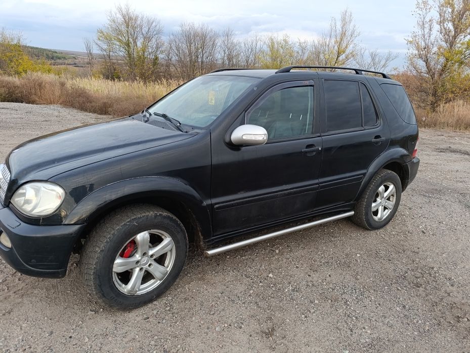 Мерседес бенс мл 270 2002рік