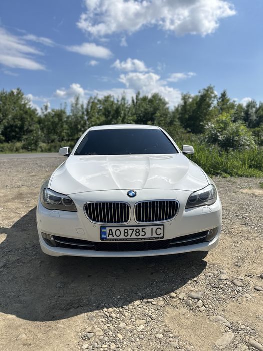 BMW f10 520i 2012 року