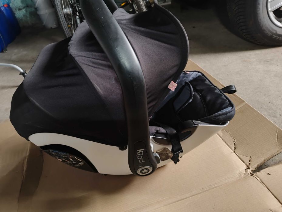 Fotelik  samochodowy nosidełko 0-9kg Kiddy Evolution Pro 2 do leżenia