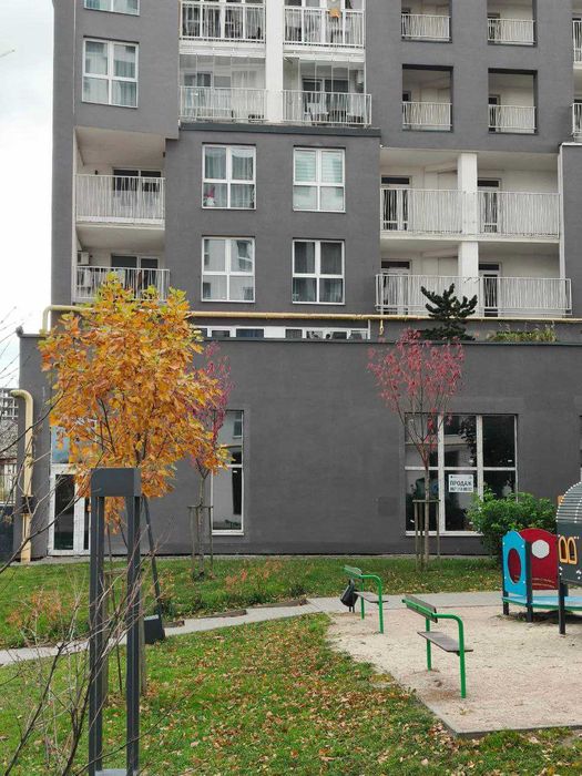 Продаж фасадного приміщення в ЖК Америка 380 м2