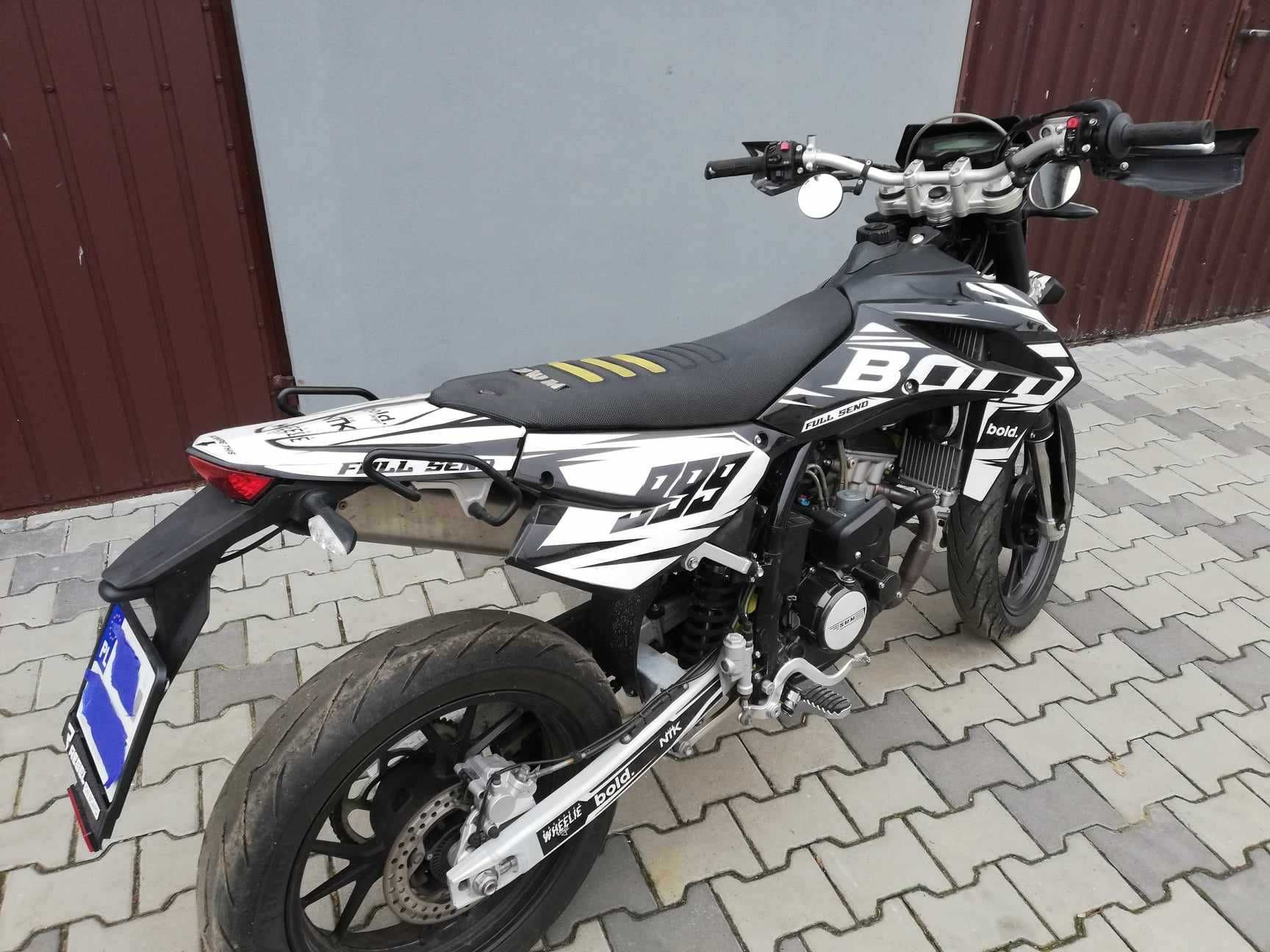 SWM SM125R 2023 ABS katB 15KM (husqvarna)