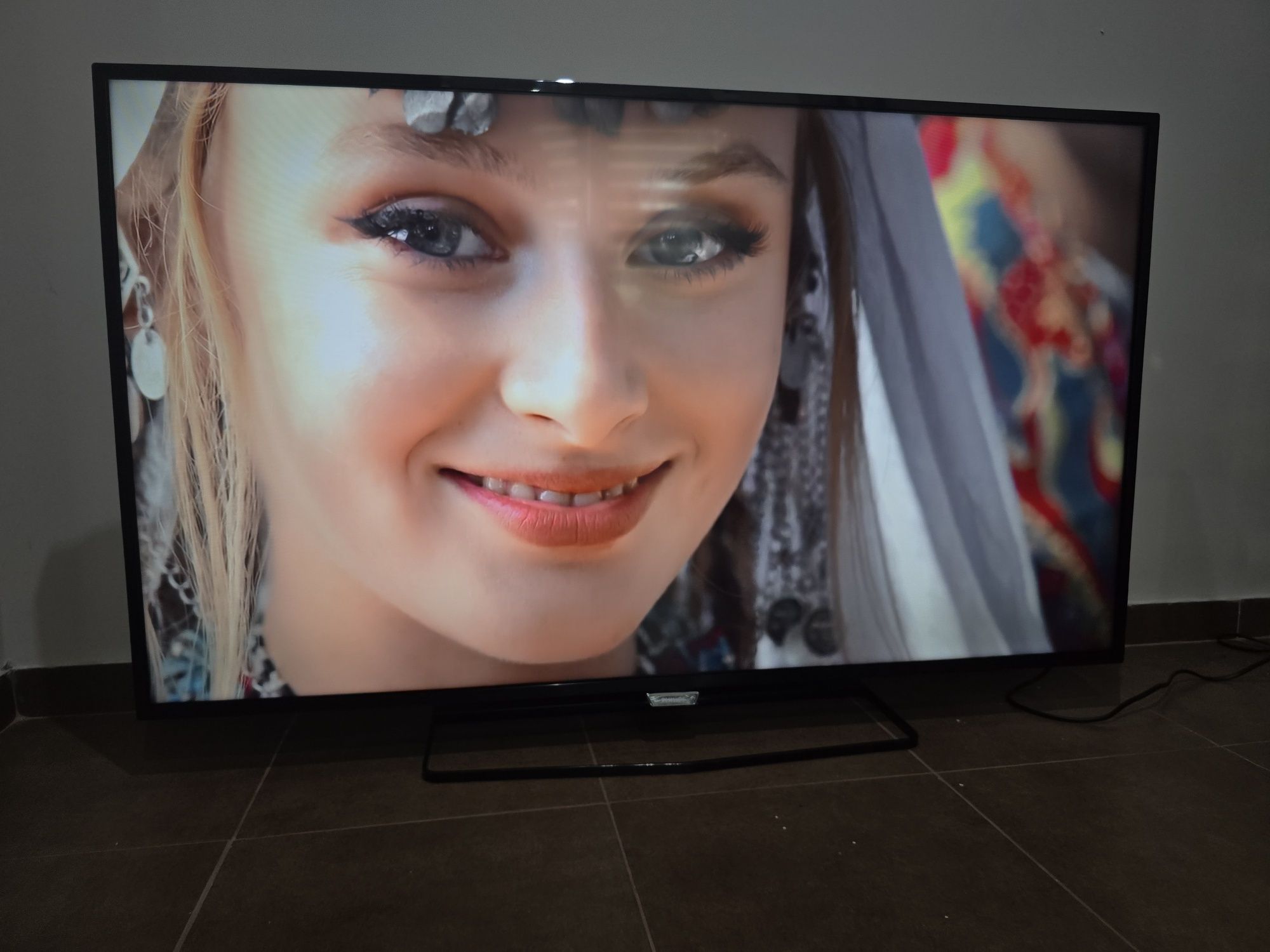 Tv PHILIPS 48 cali Android 4k System T2 4K