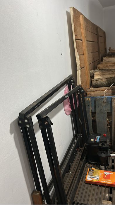 Tampo 2 cavaletes e o banco de madeira