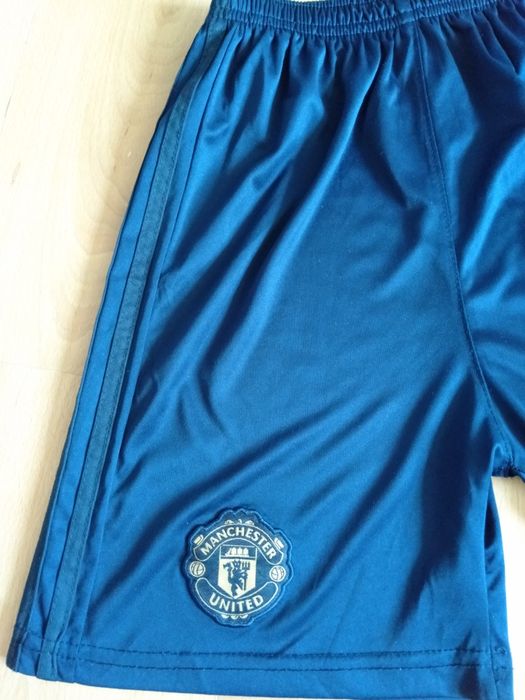 Spodenki Adidas rozm 128-134 cm