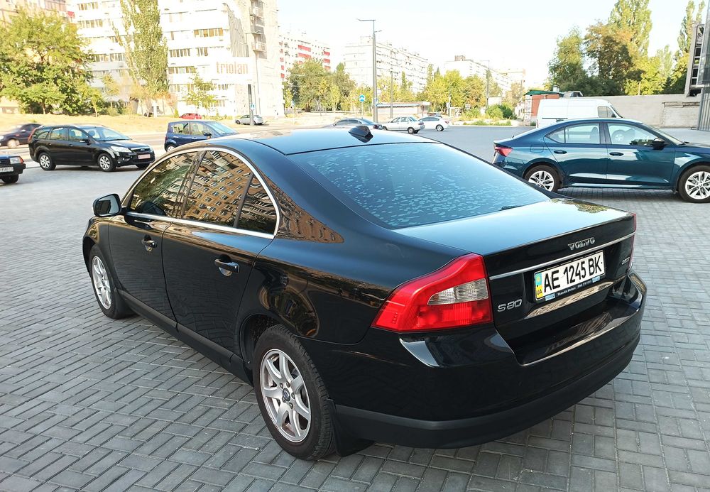 Продам VOLVO S80