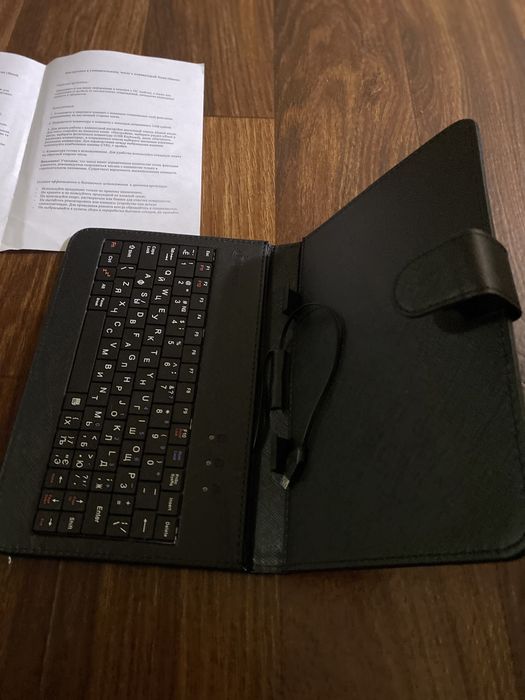 Чехол клавіатура для планшета 7,85 nomi кс 0785