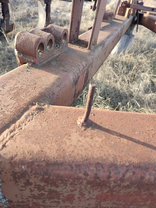 Плуг 8 ПЛН-8 Плуг ПТК-8 Круглые Стойки можно переделать под ПНБ 4 ПЛН3