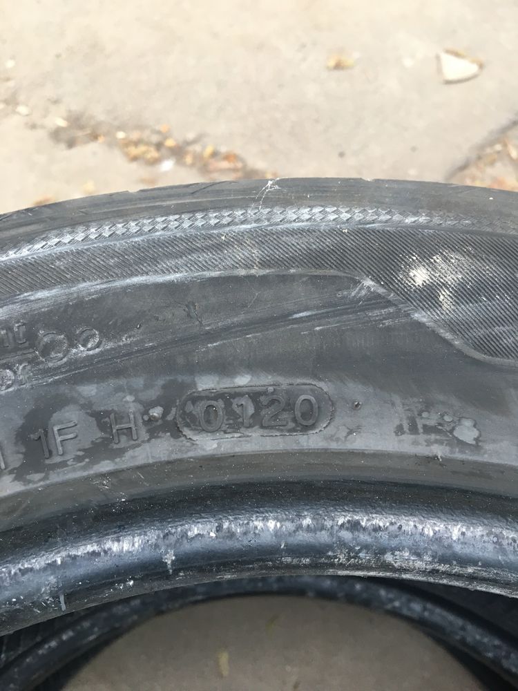 Продам резину hankook 215/55 r17