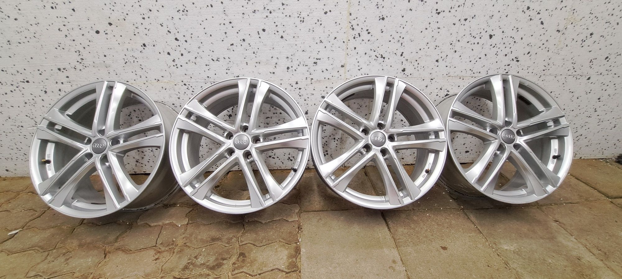 Alufelgi TEC 19 5x112 ET45 8J Audi Vw Mercedes 
6,5J