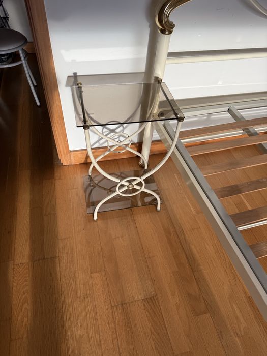 Cama com estrado 190cm x140cm
