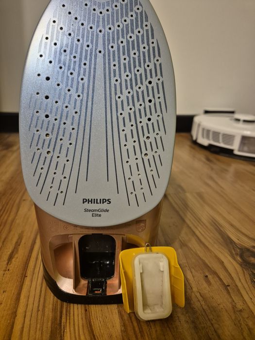 Żelazko Phillips Azur , moc 3000W z automatycznym wyłącznikiem.