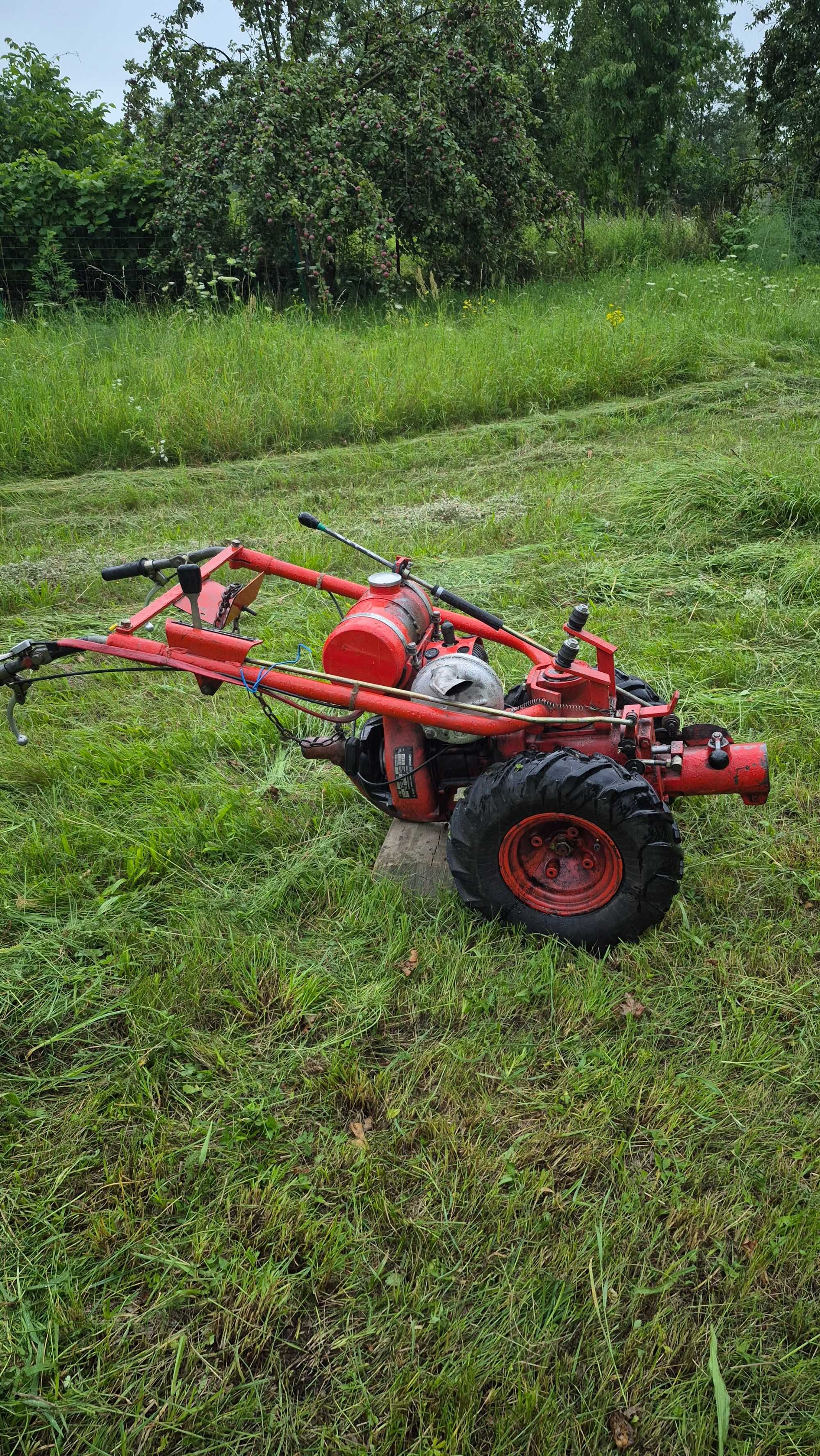 Sprzedam ciagnik mf70