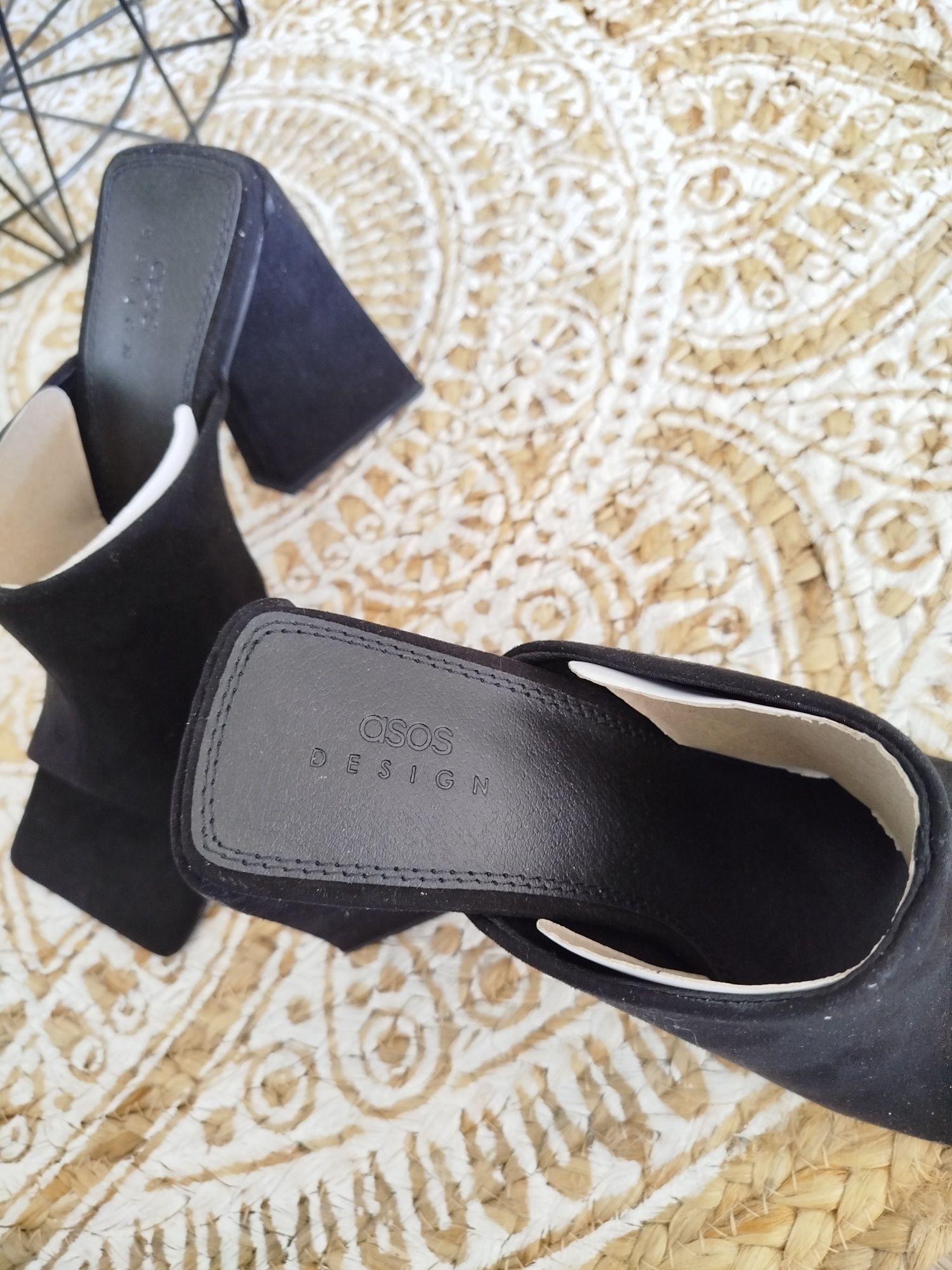 Mules pretos, 36