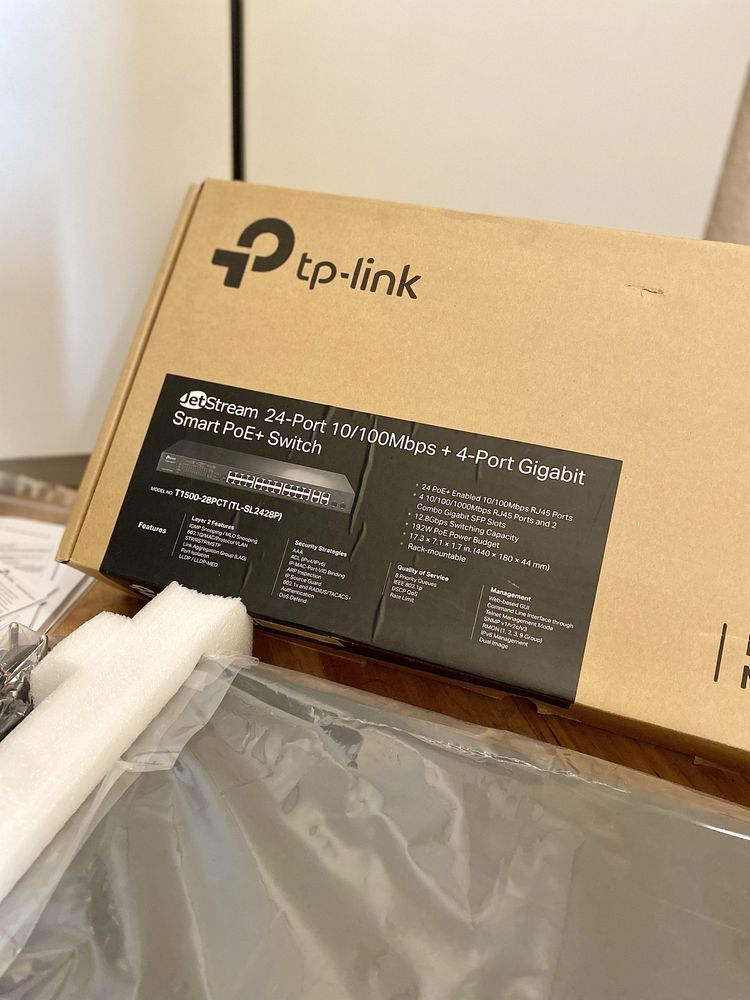 Комутатор мереживий TP-Link TL-SL2428P, новий.