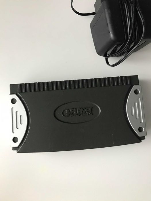 Комутатор planet sw-801