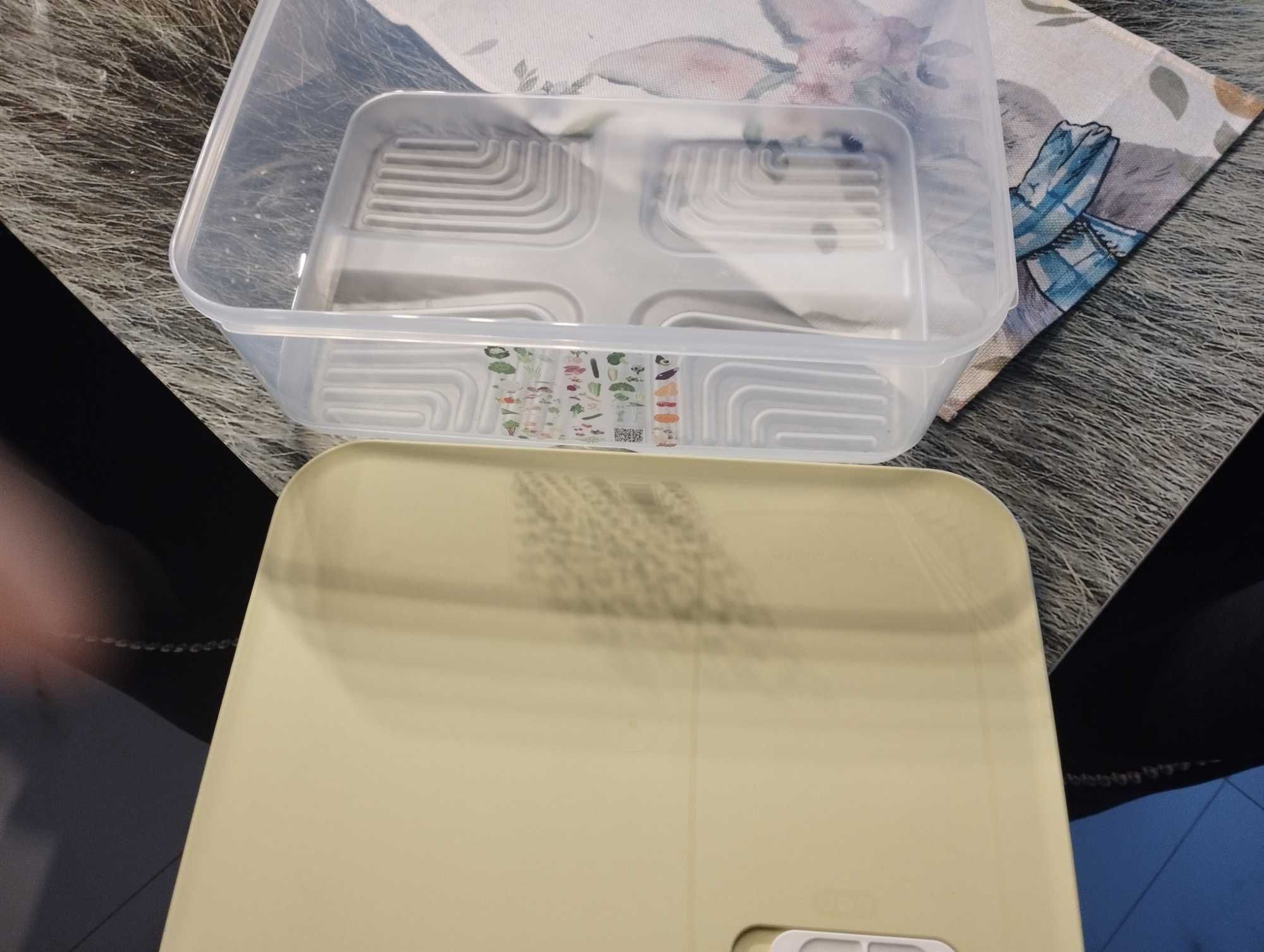 Nowe tupperware pojemnik 9.9 l