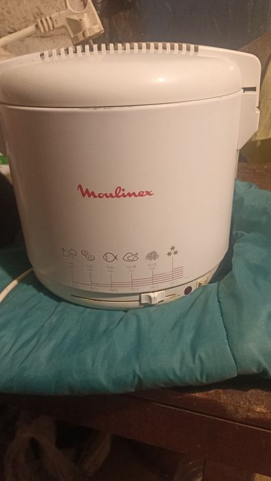 Фритюрница муленекс в идеальном состоянии