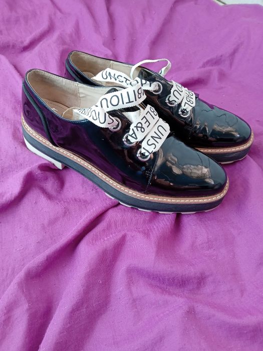 Туфлі, броги жіночі шкіряні