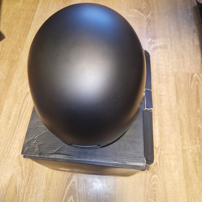 Kask do hulajnogi z oświetleniem bezpieczeństwa i kamerą