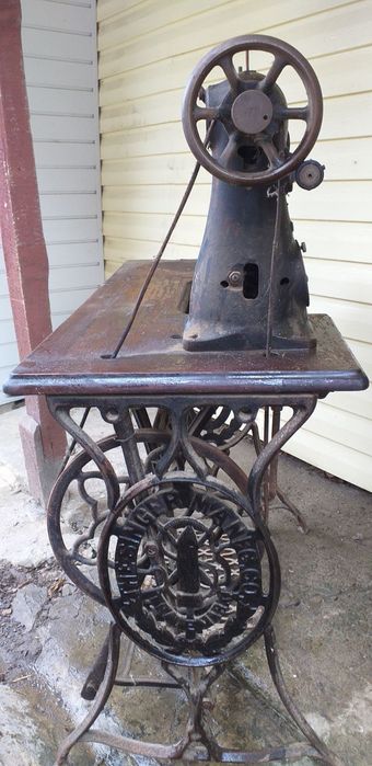 Швейна машина Gritzner