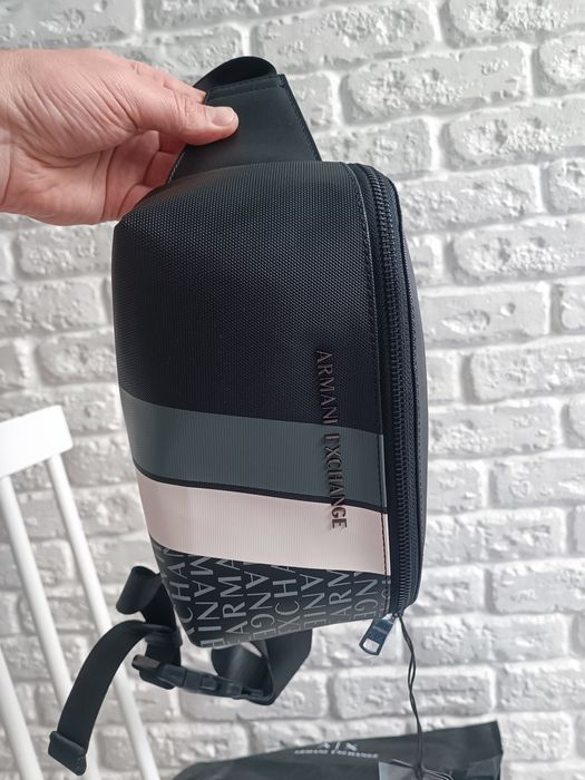 Продам оригіналу бананку Armani Exchange
