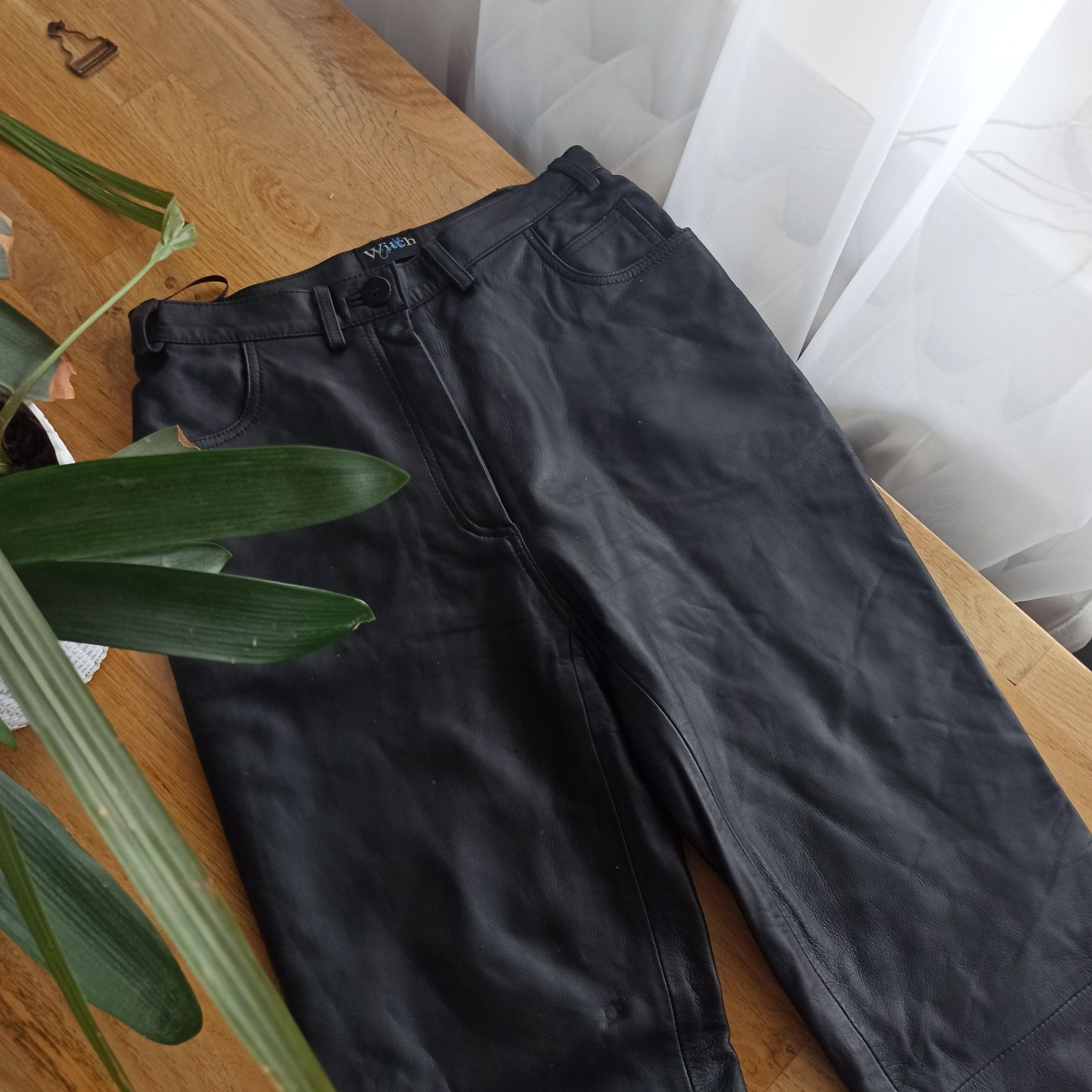 Czarne skórzane spodnie 100% naturalna skóra – klasyczny krój, unisex,