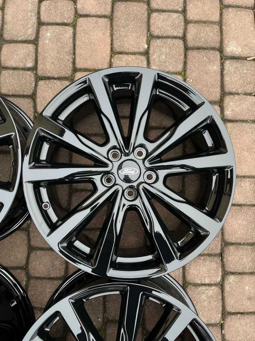 Oryginalne alufelgi Ford 5x108 18 Czujnik Kuga ST CZARNE
