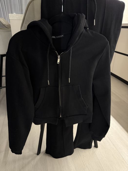 Продам костюм Zara, розмір Xs-S