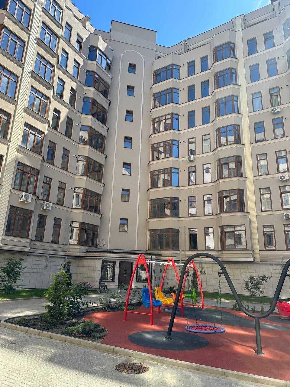 1-комн. с балконом-террасой в ЖК Авиньон, газовый дом у моря и парка