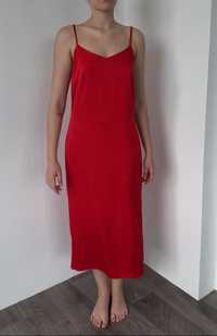 Червона шовкова сукня комбінація
