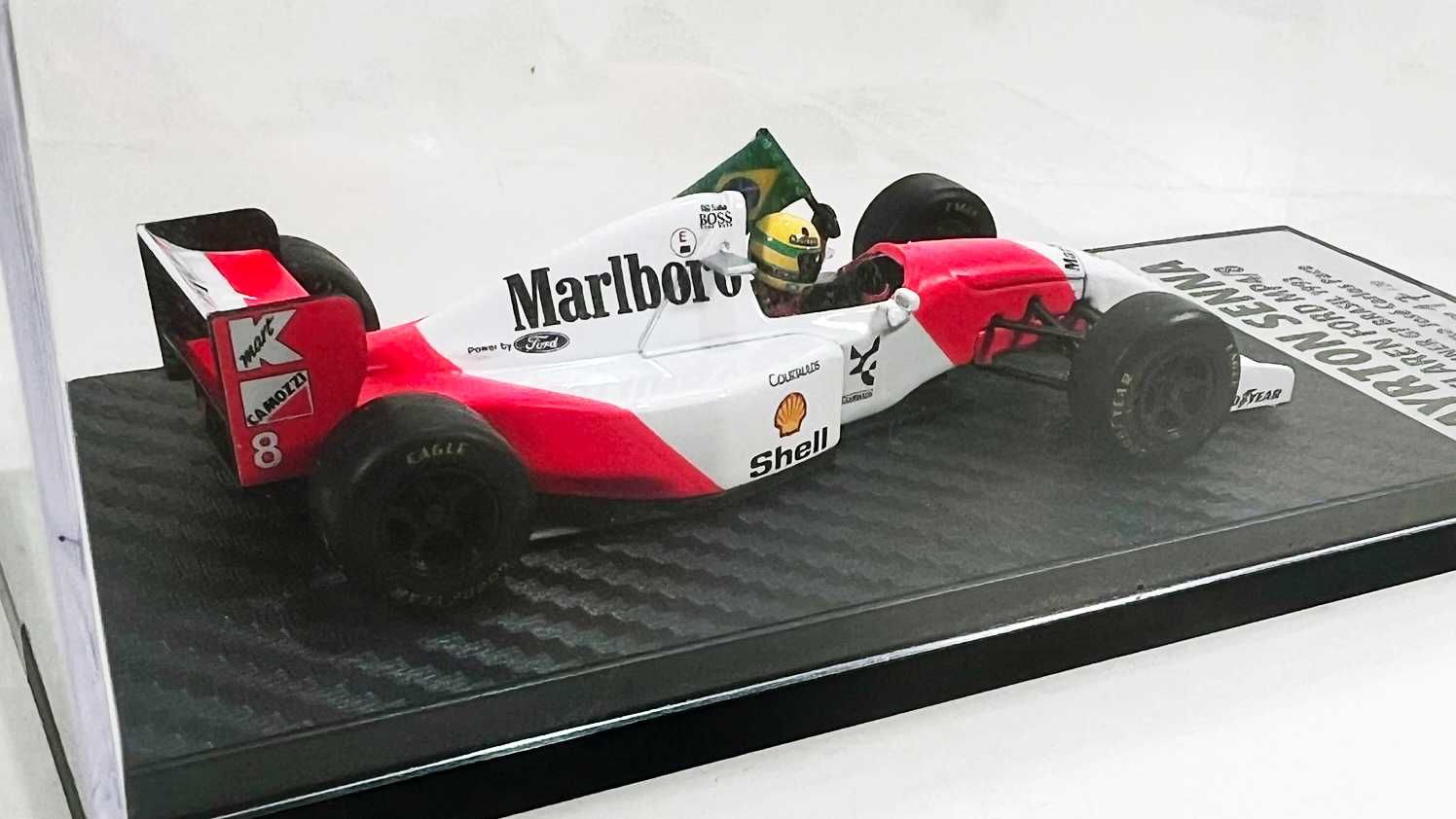 Ayrton Senna - McLaren Ford MP4/8 - Brasil 1993 - 1:43
