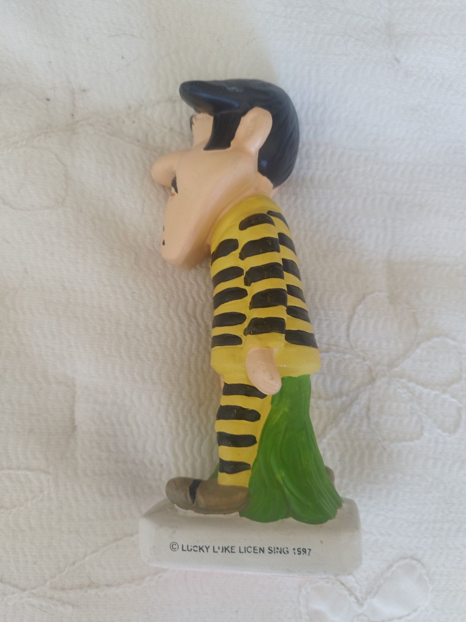 Antiga estatueta de gesso de Averell Dalton, de Lucky Luke, de 1997. M