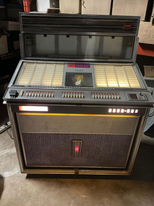 Jukebox ROCK-OLA para restaurar