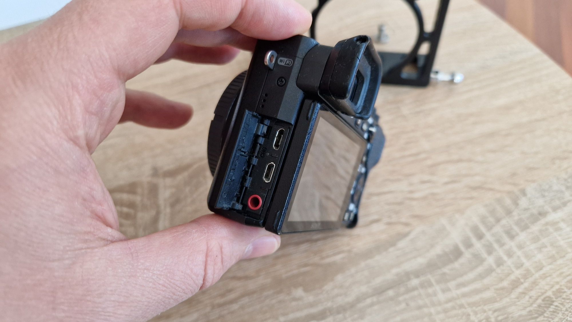 Бездзеркальна камера Sony A6500 body
