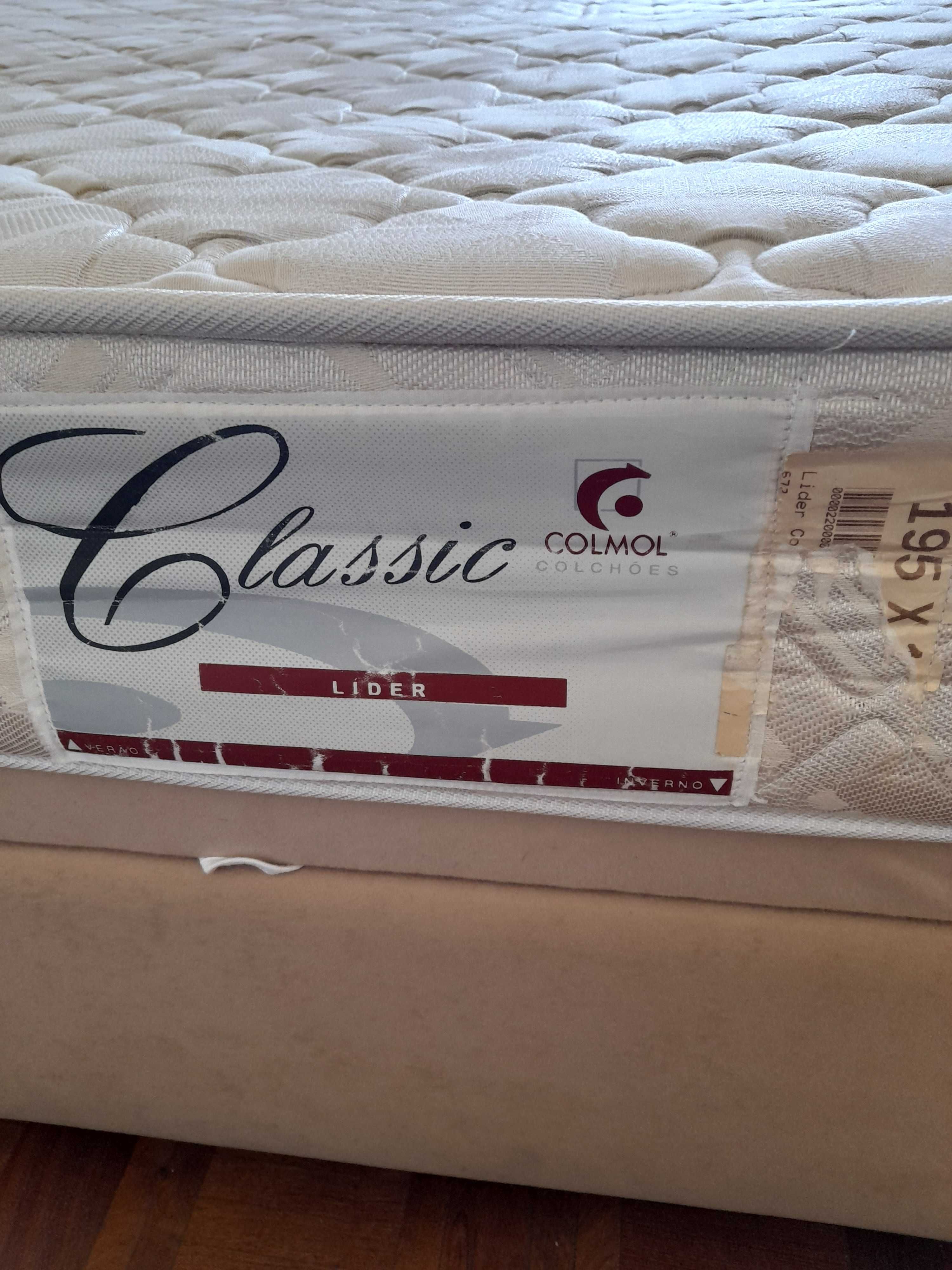 Cama 1 60x1,90 c 4 gavetas laterais.