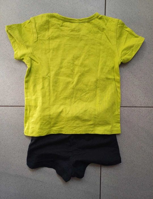 Piżama chłopięca 2-częściowa r. 104