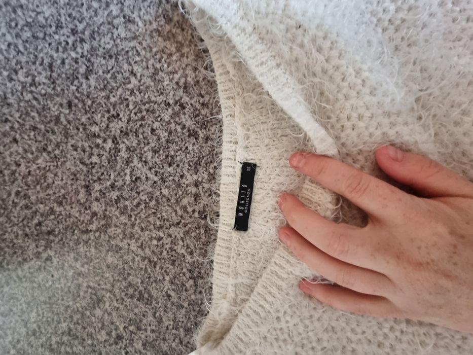 sweterk jasny xs