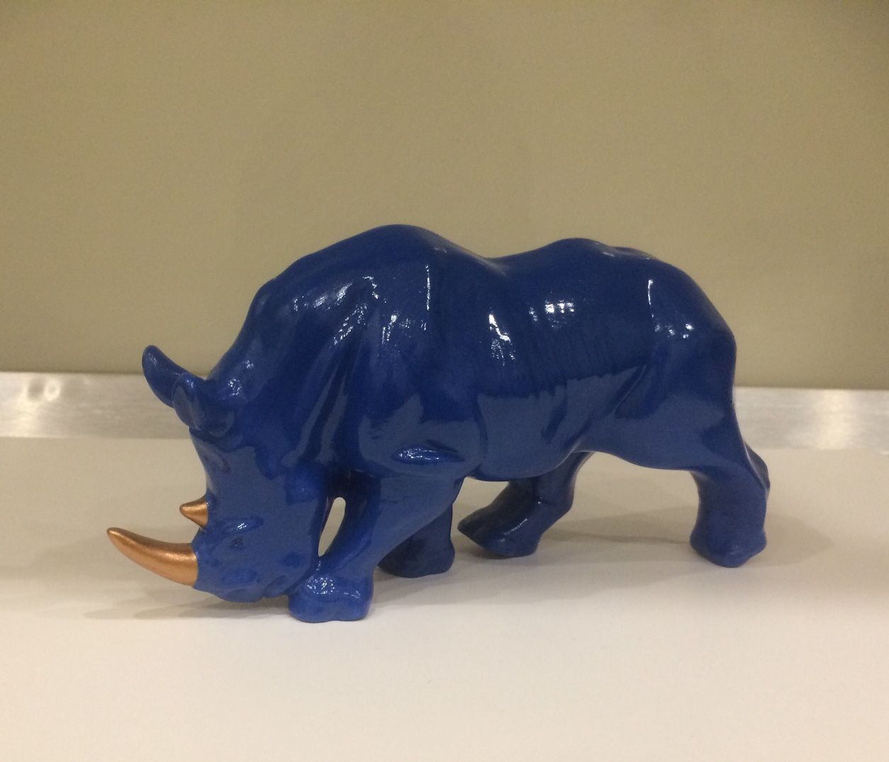Синий носорог. Сувенир