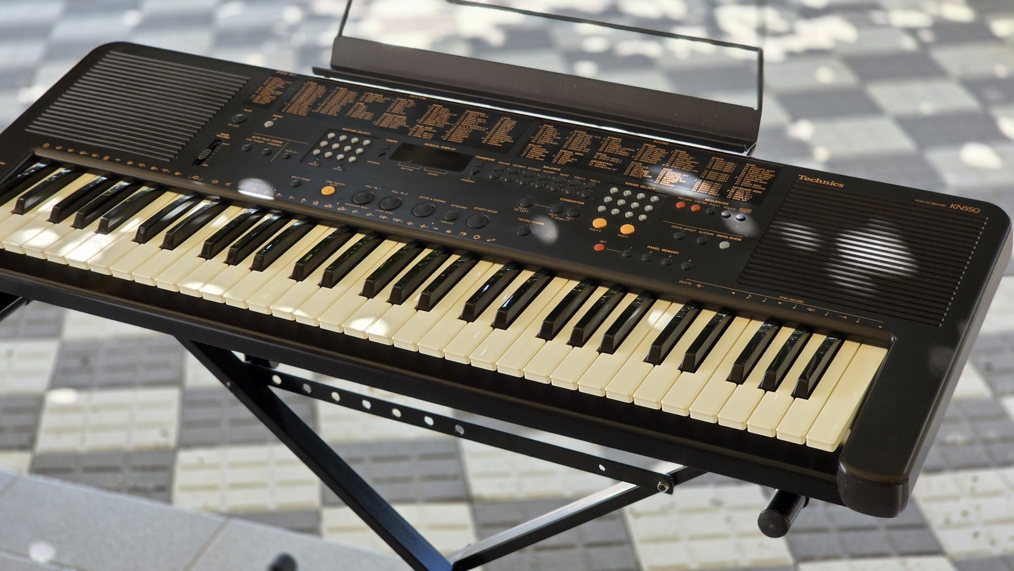 Technics KN550 Orgão/Piano