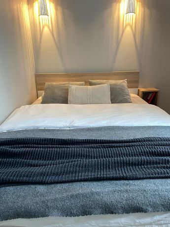 Łóżko drewniane 140 cm bez materaca
