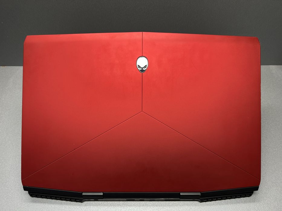 14 Ноутбук Alienware M17 i7-8750H/16/1Tb/RTX2070with Max-Q/17,3/120Hz