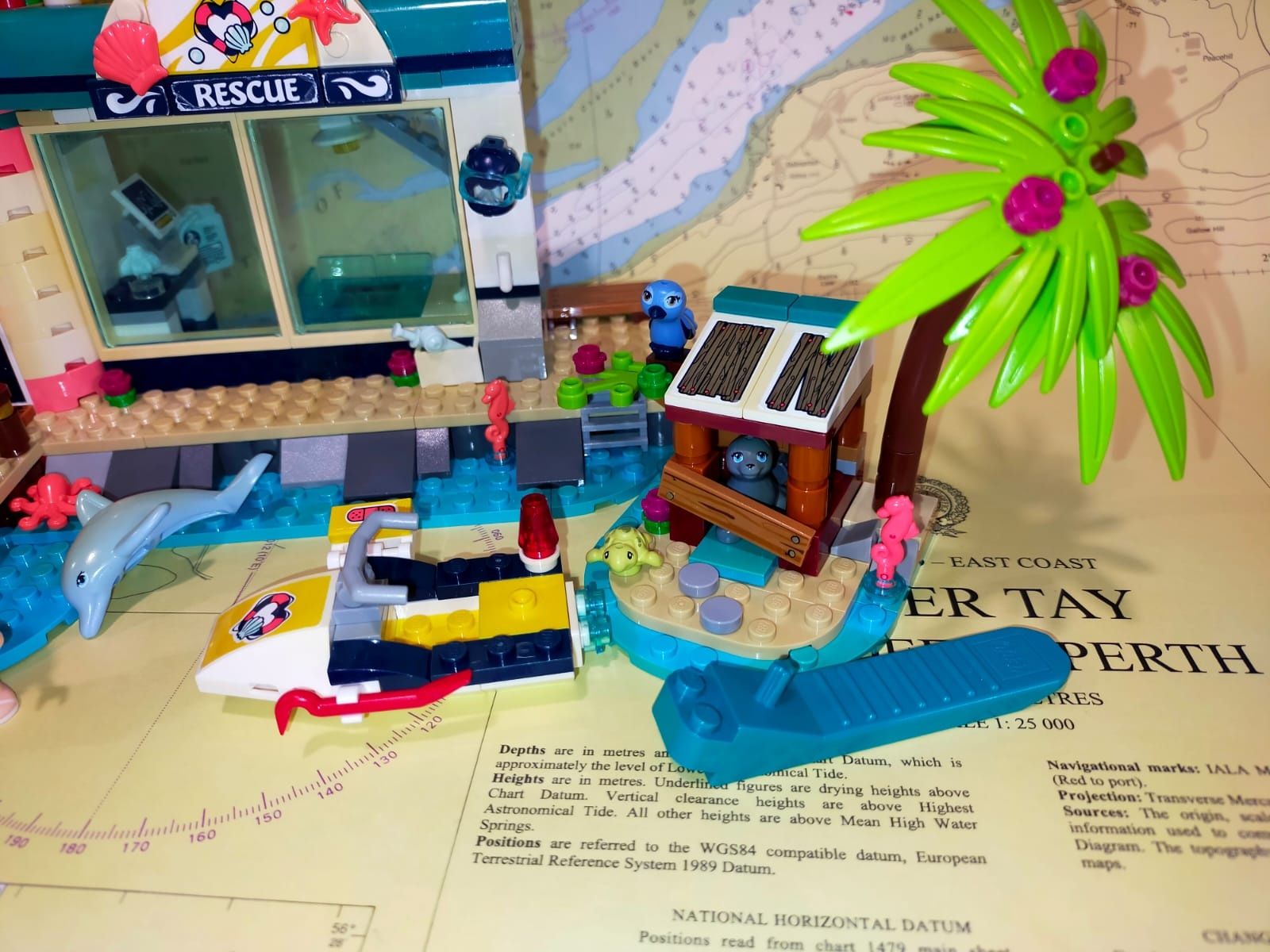 LEGO Friends 41380 Centrum ratunkowe w latarni morskiej