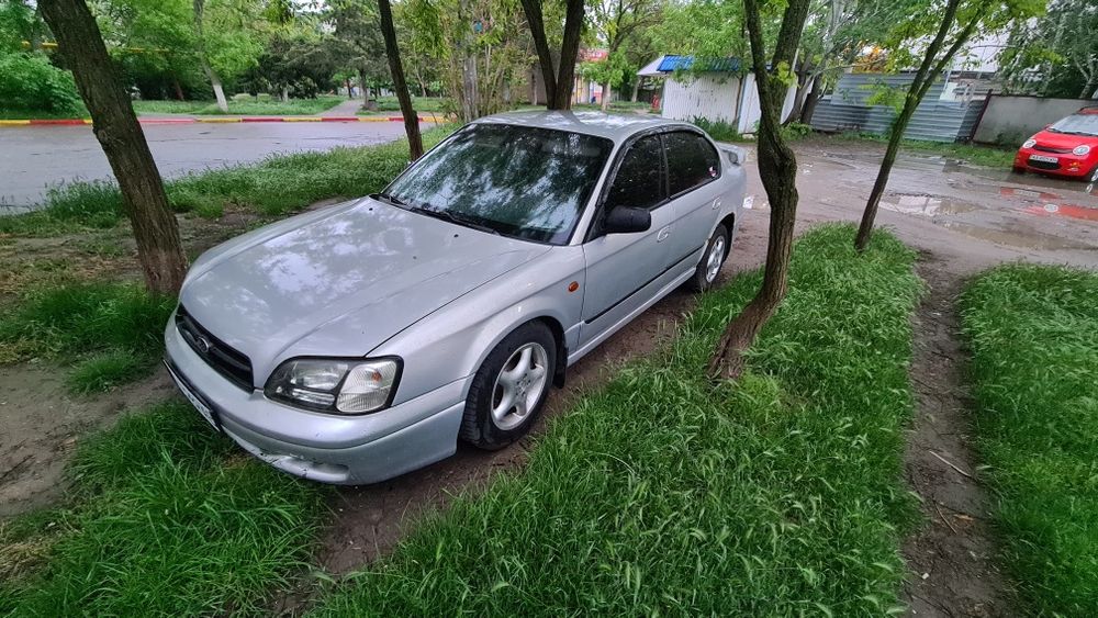 Subaru Legacy 2.0 газ/бензин