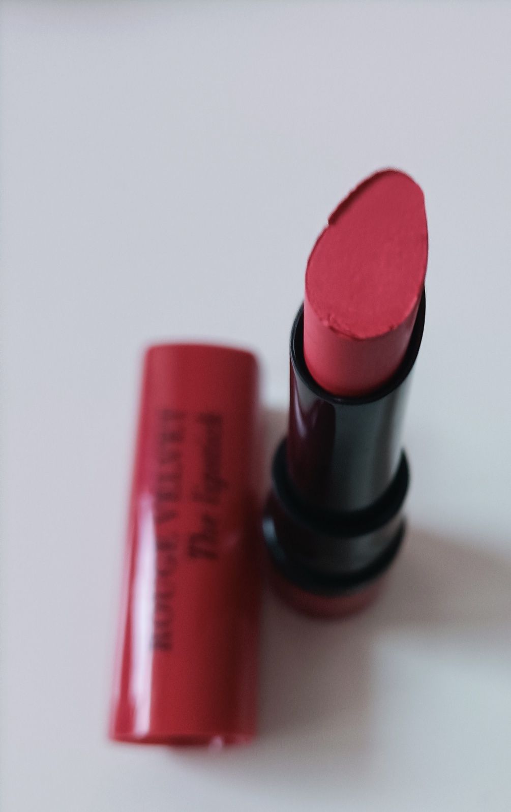 Pomadka Nowa Rouge Velvet the Lipstick